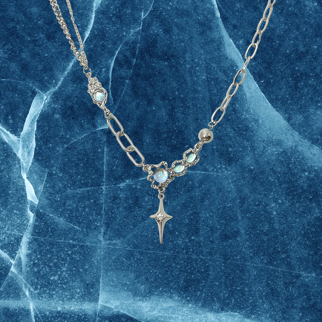 Mix Chain Stella Pendant Necklace