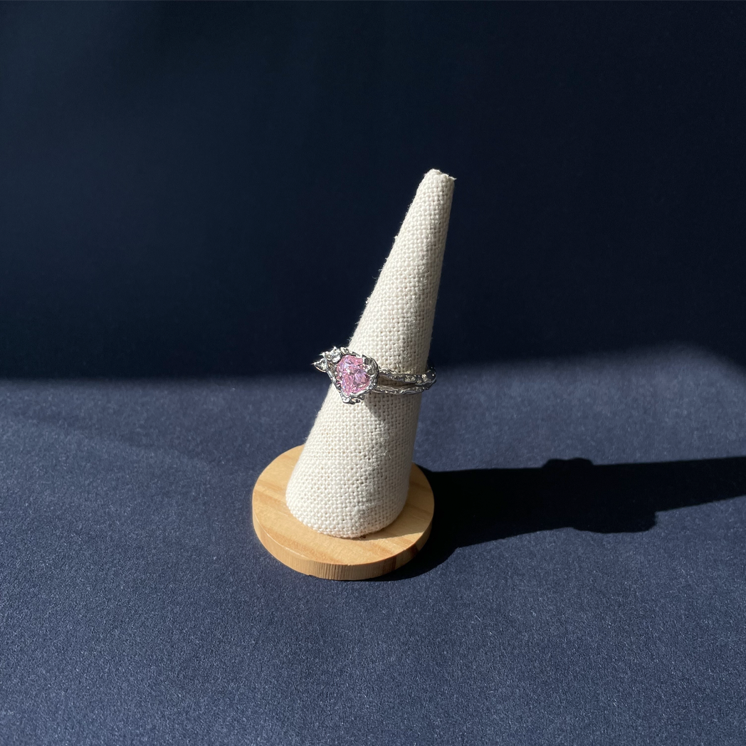 Rough Line Heart Ring