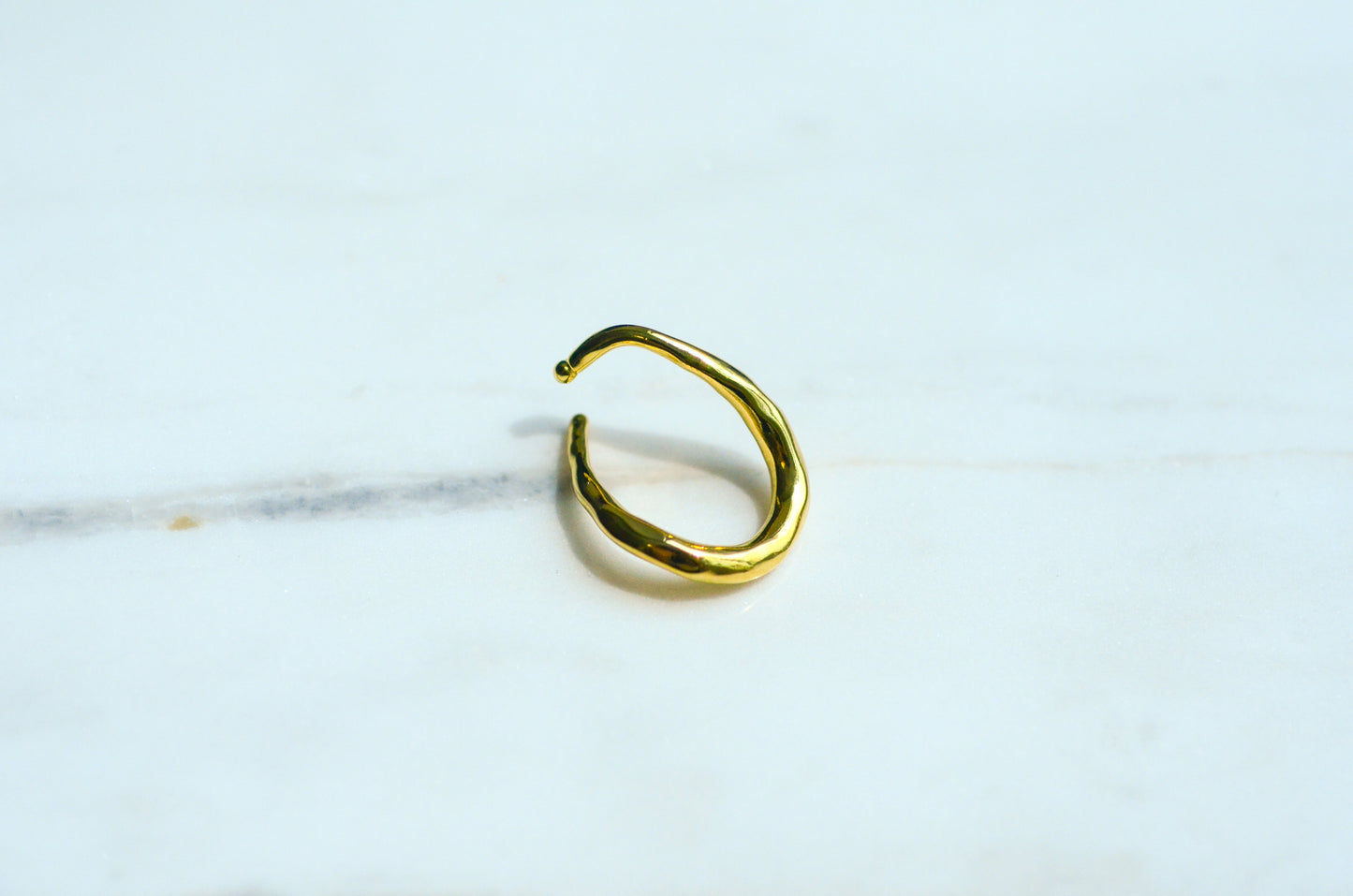 Twist Gold Ear Cuff