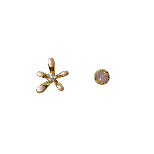 Pearl-shining Flower Mismatched Studs
